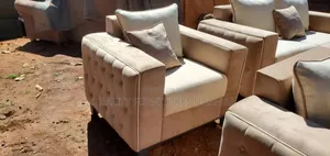 Single Sitter Chesterfield Sofa Seat on Order