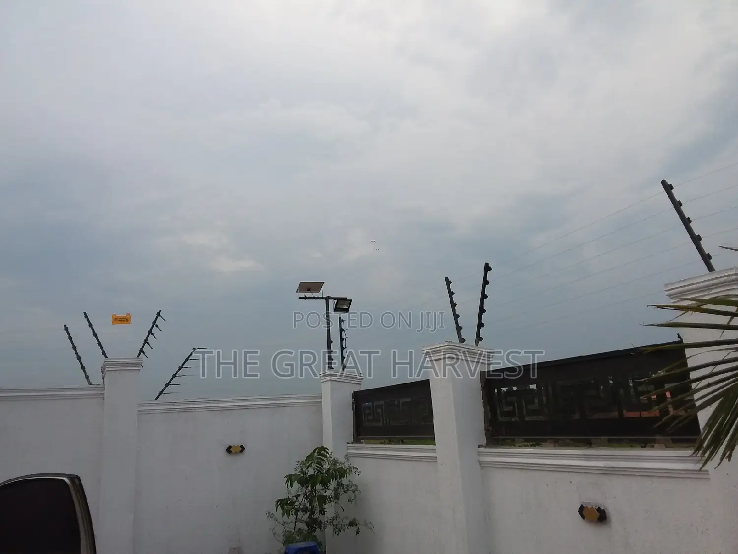 Electric Fence With Alarm System
