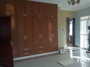 Kira Splendid House On Sale