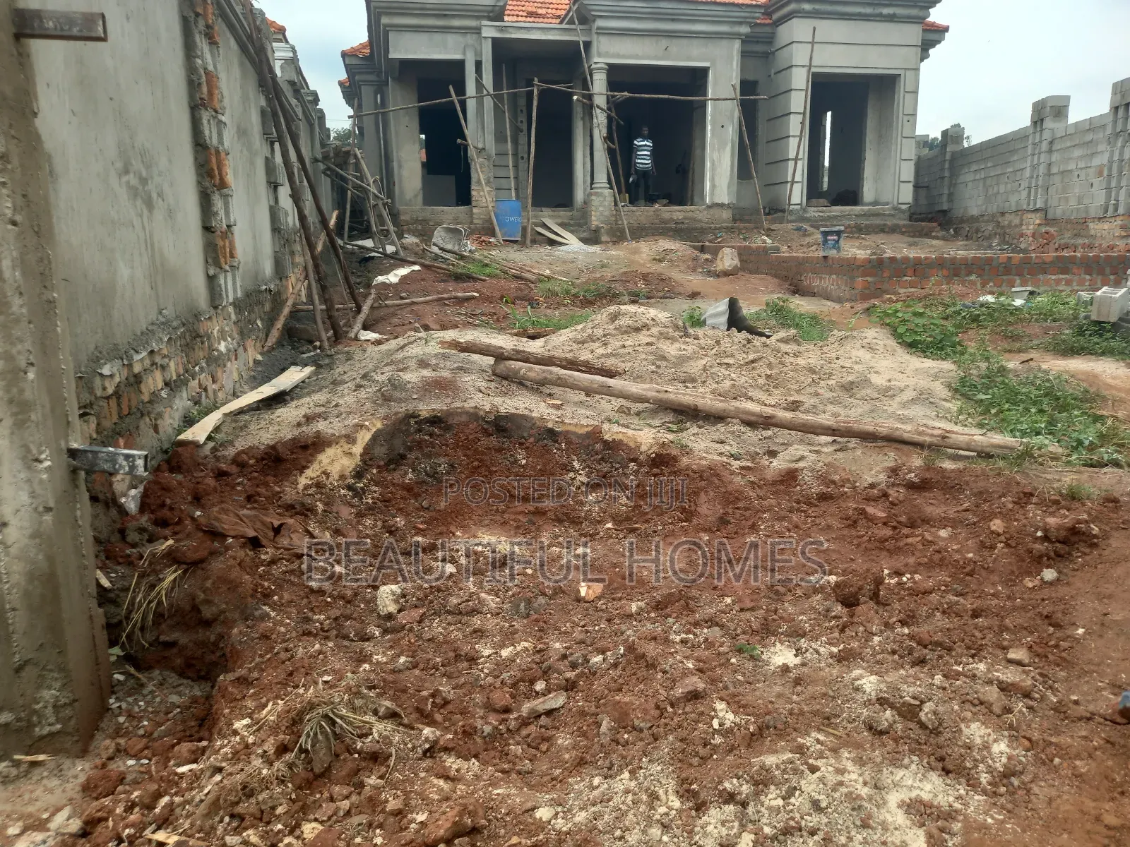 Furnished 4bdrm Bungalow in Najjera Gated, Central Division for sale
