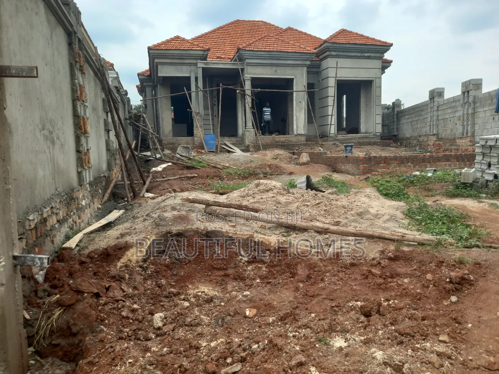 Furnished 4bdrm Bungalow in Najjera Gated, Central Division for sale