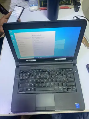 Laptop Dell Latitude E3350 4GB Intel Core I5 HDD 500GB