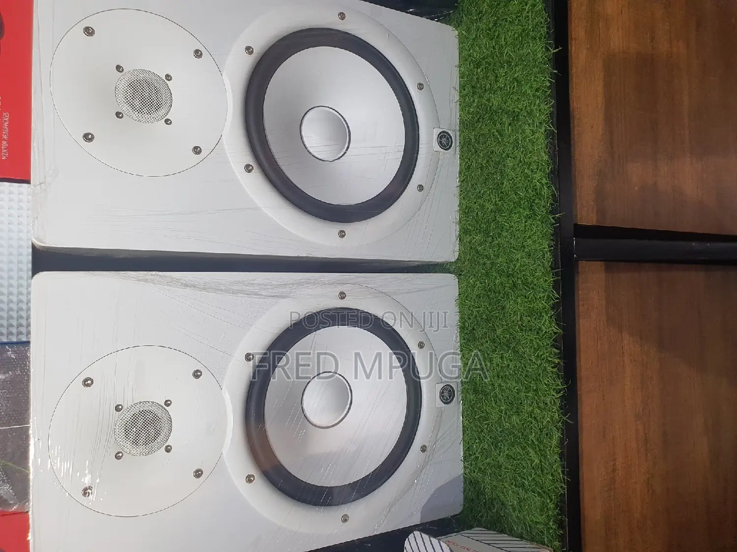 Yamaha Hs8 Studio Monitors