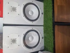 Yamaha Hs8 Studio Monitors