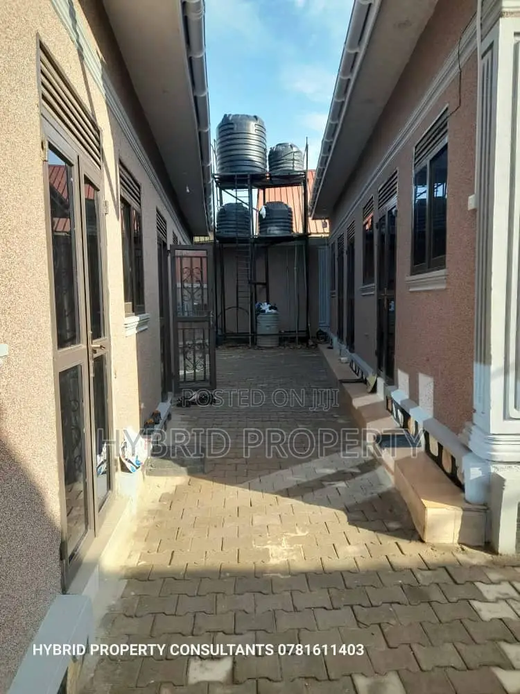11bdrm Apartment in Kasubi~Namungoona, Rubaga for sale
