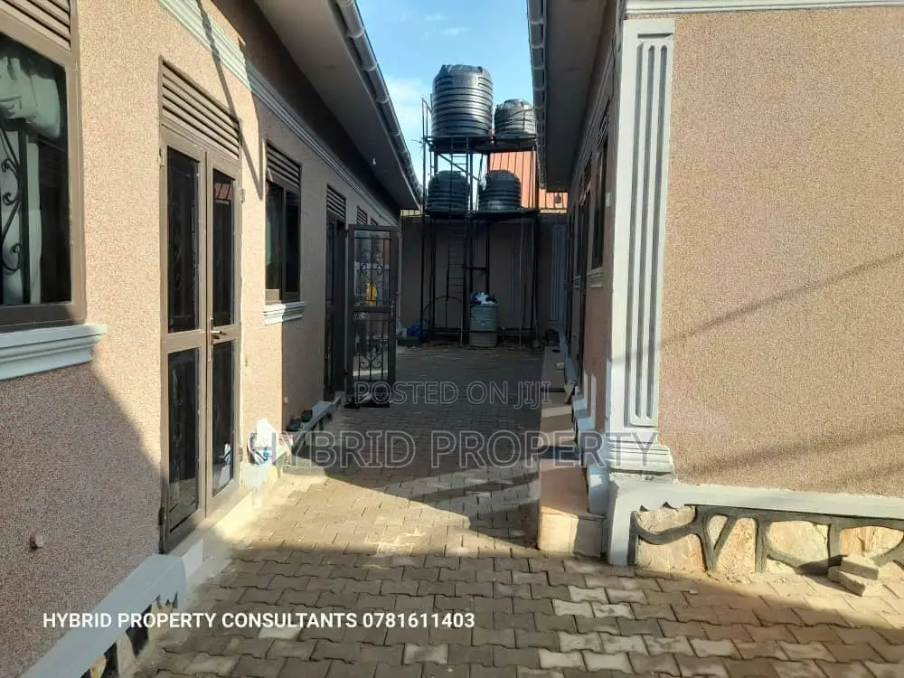 11bdrm Apartment in Kasubi~Namungoona, Rubaga for sale