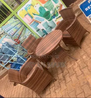 Photo - Rattan Chairs 4seaters