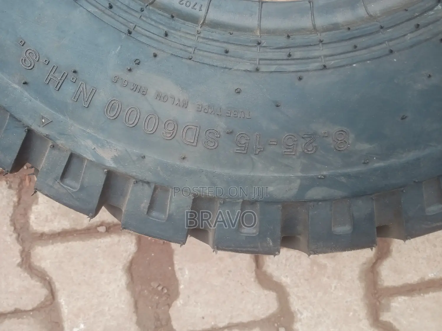 8.25-15 Armour Tube Tyre for Forklift.