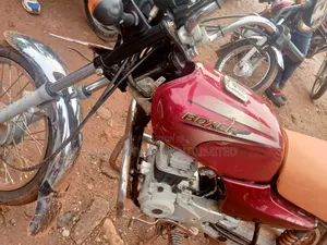Bajaj Boxer 2023 Red