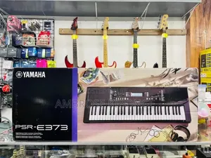 YAMAHA PSR E373 in-Buit Functions LCD Display Piano Keyboard