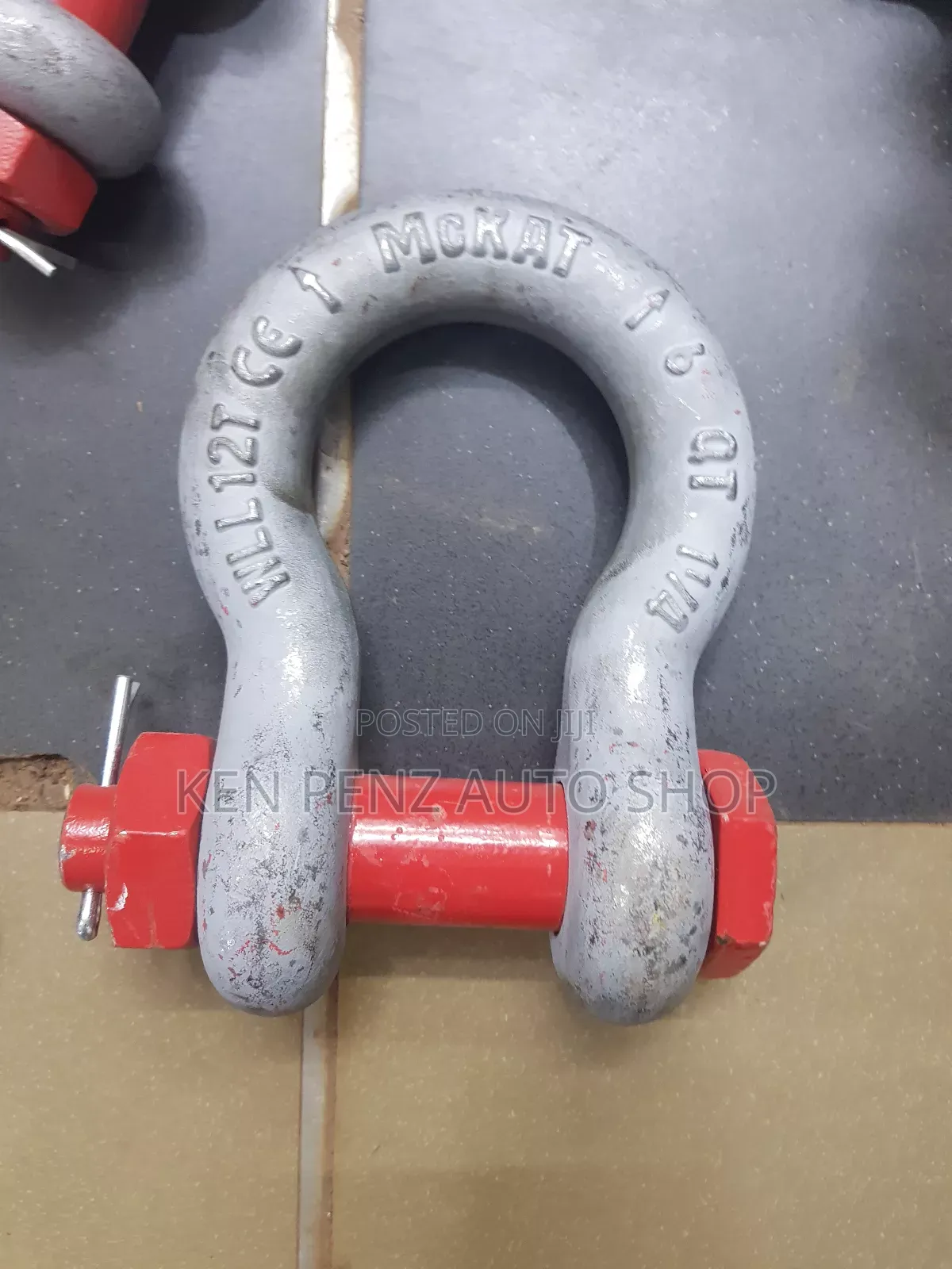 Hook and Round Pin Shackles