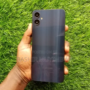 Samsung Galaxy A05 64 GB Black