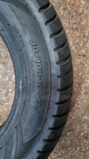 90/100-10 Scooter Tyre