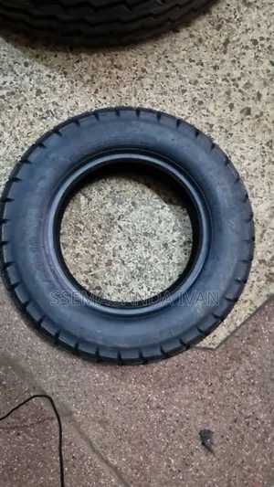 90/100-10 Scooter Tyre