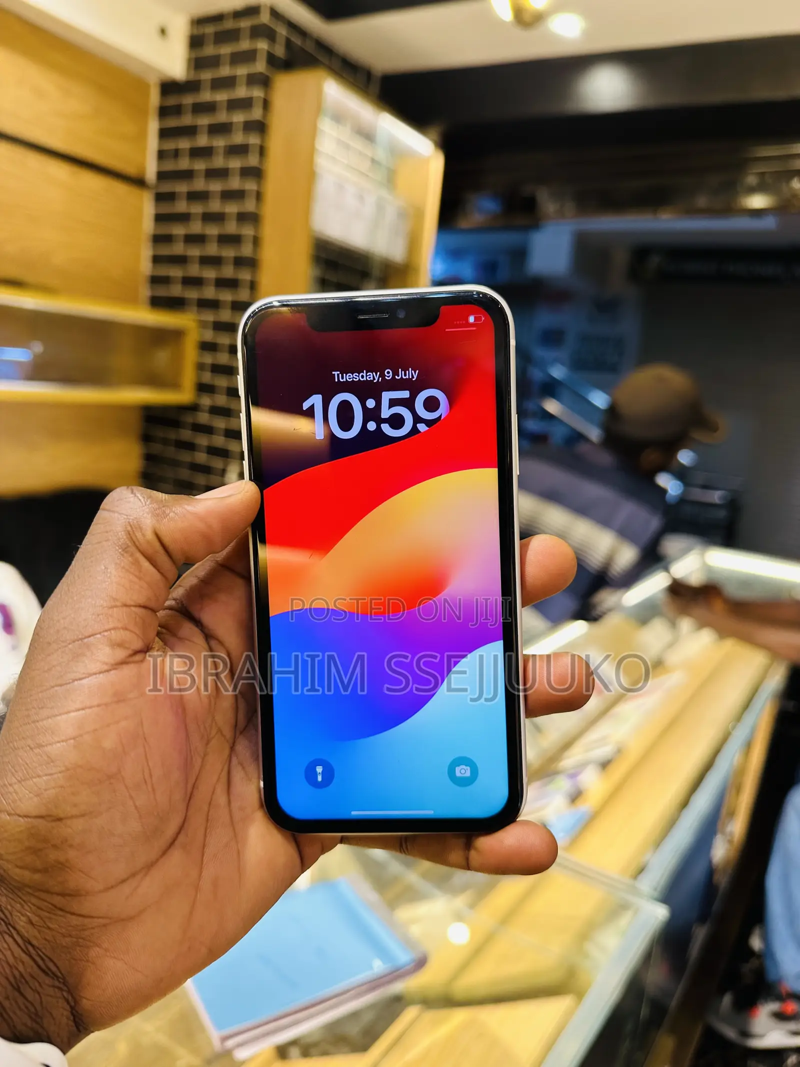 Apple iPhone XR 64 GB White