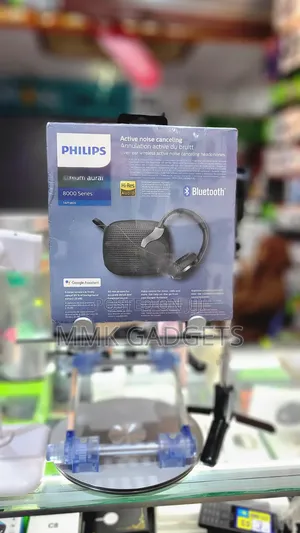 Phillips Over Ear 8000 Series