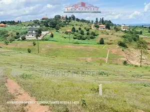Prime Plots for Sale at Ssisa~Entebbe Express Highway Estate