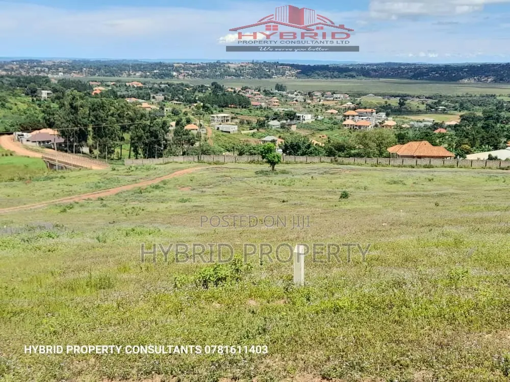Prime Plots for Sale at Ssisa~Entebbe Express Highway Estate