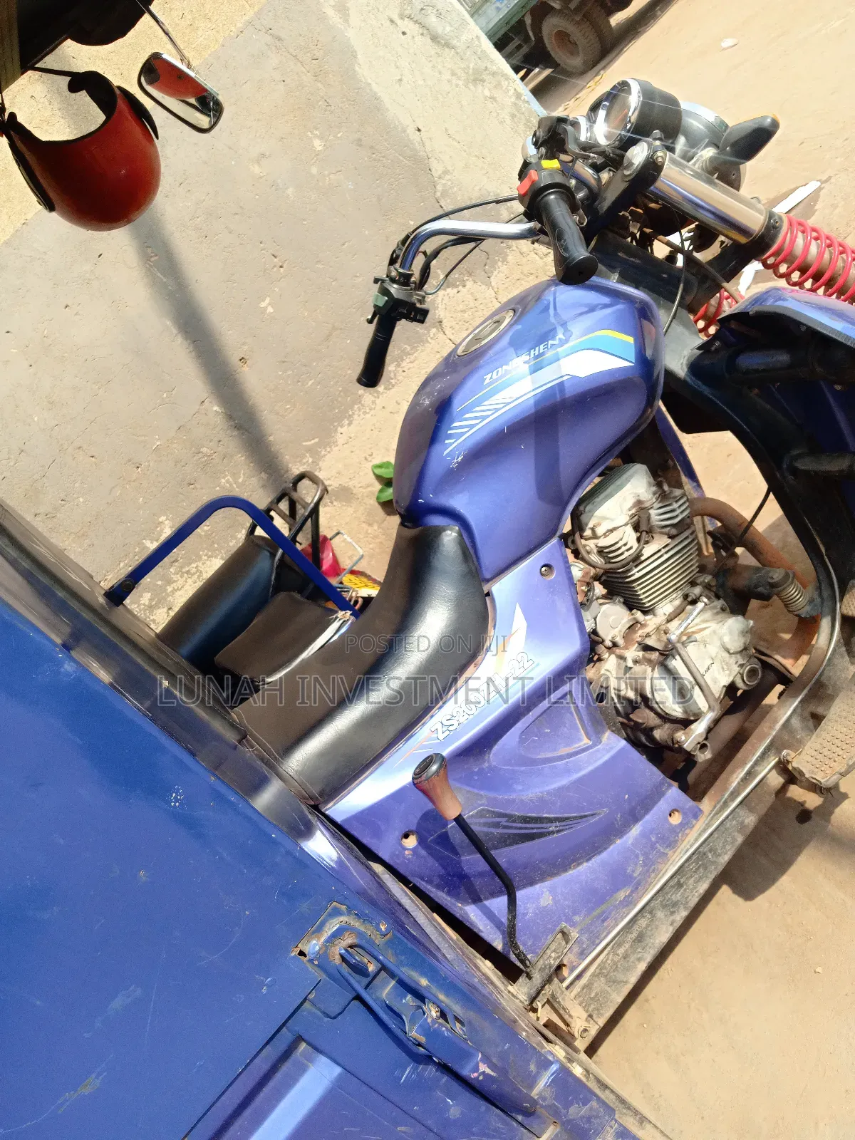 Tricycle 2023 Red
