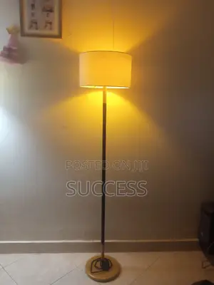 Straight Floor Lights