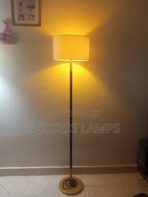 Straight Floor Lights