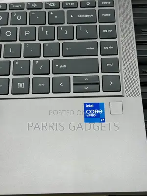 Laptop HP ZBook Firefly G8 16GB Intel Core I7 SSD 512GB