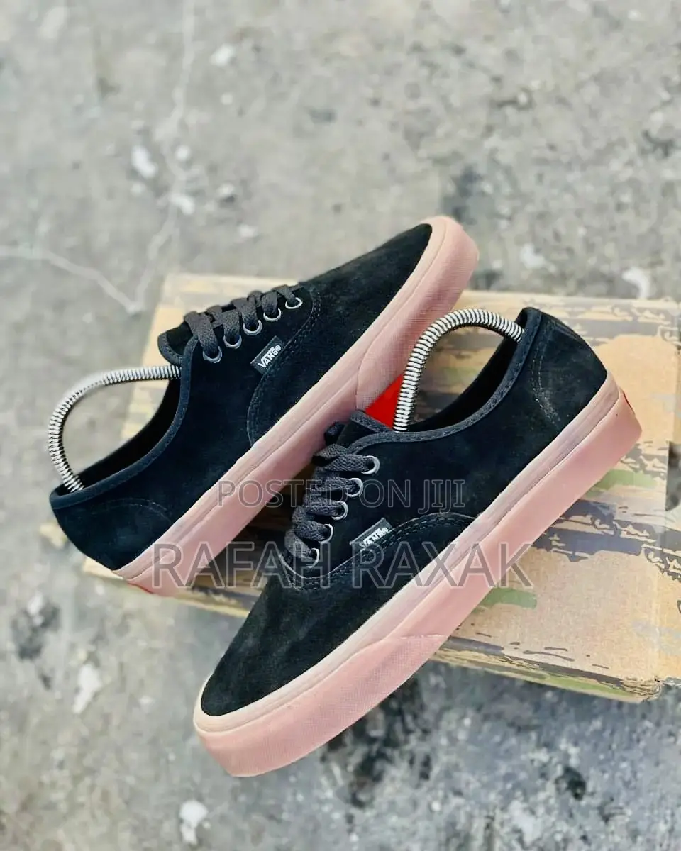 Original Suede Vans Off the Wall Black/Gum Sneaker