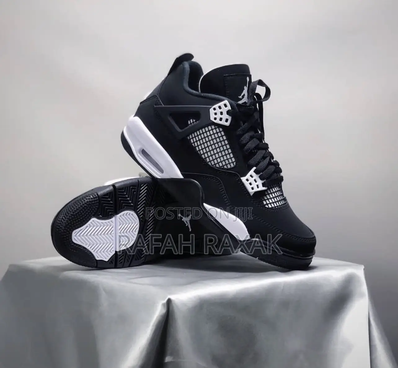 Original Nike Air Jordan 4 Retro Black/White Sneakers