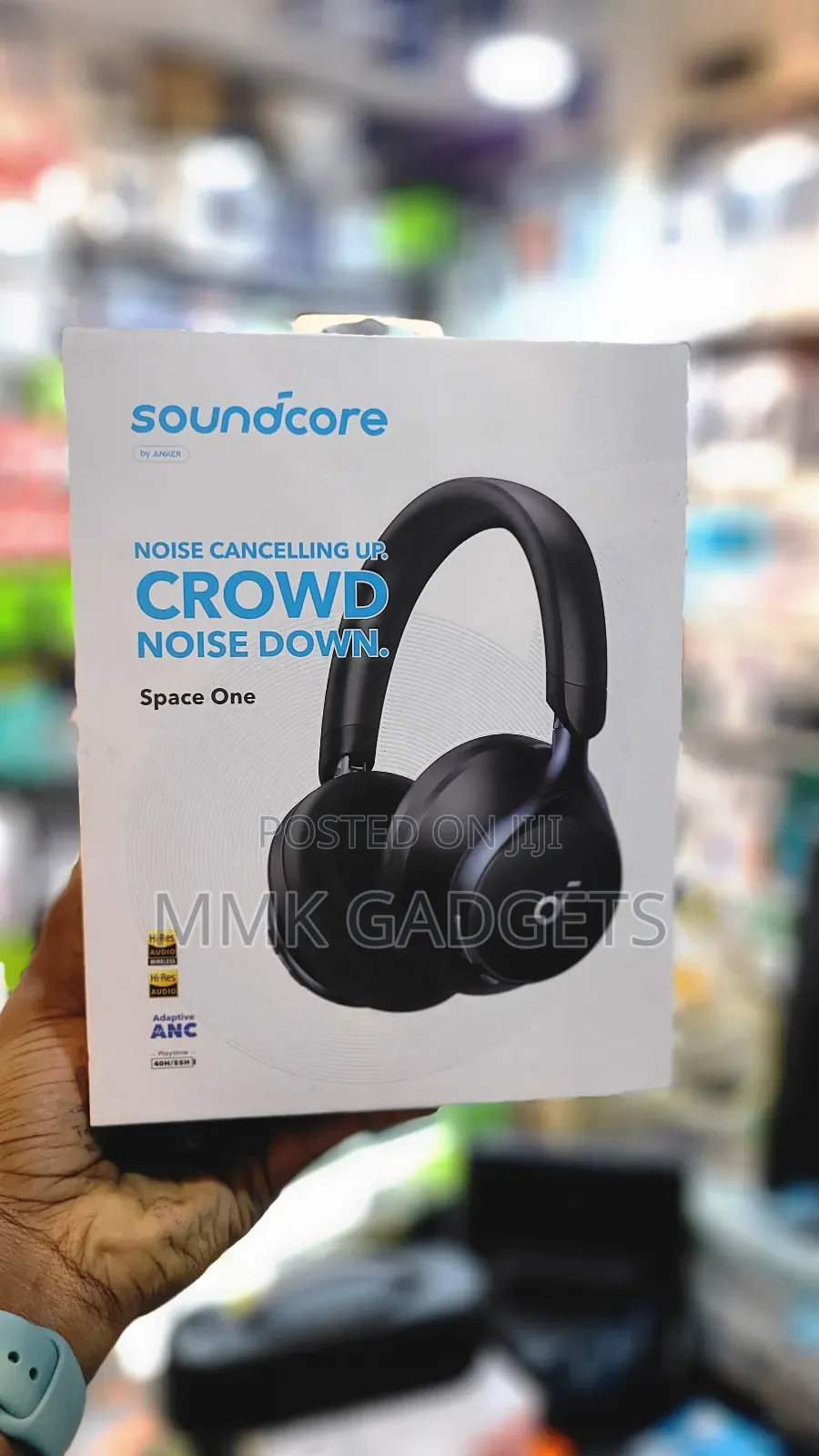 Noise Cancelling Up Crowd Down