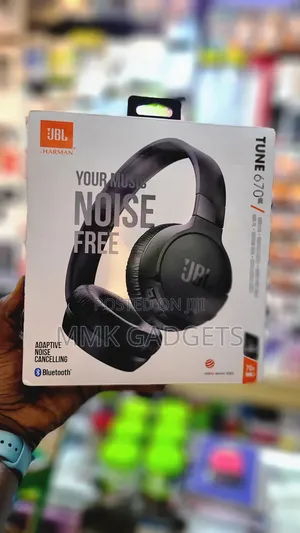 JBL Tune 670