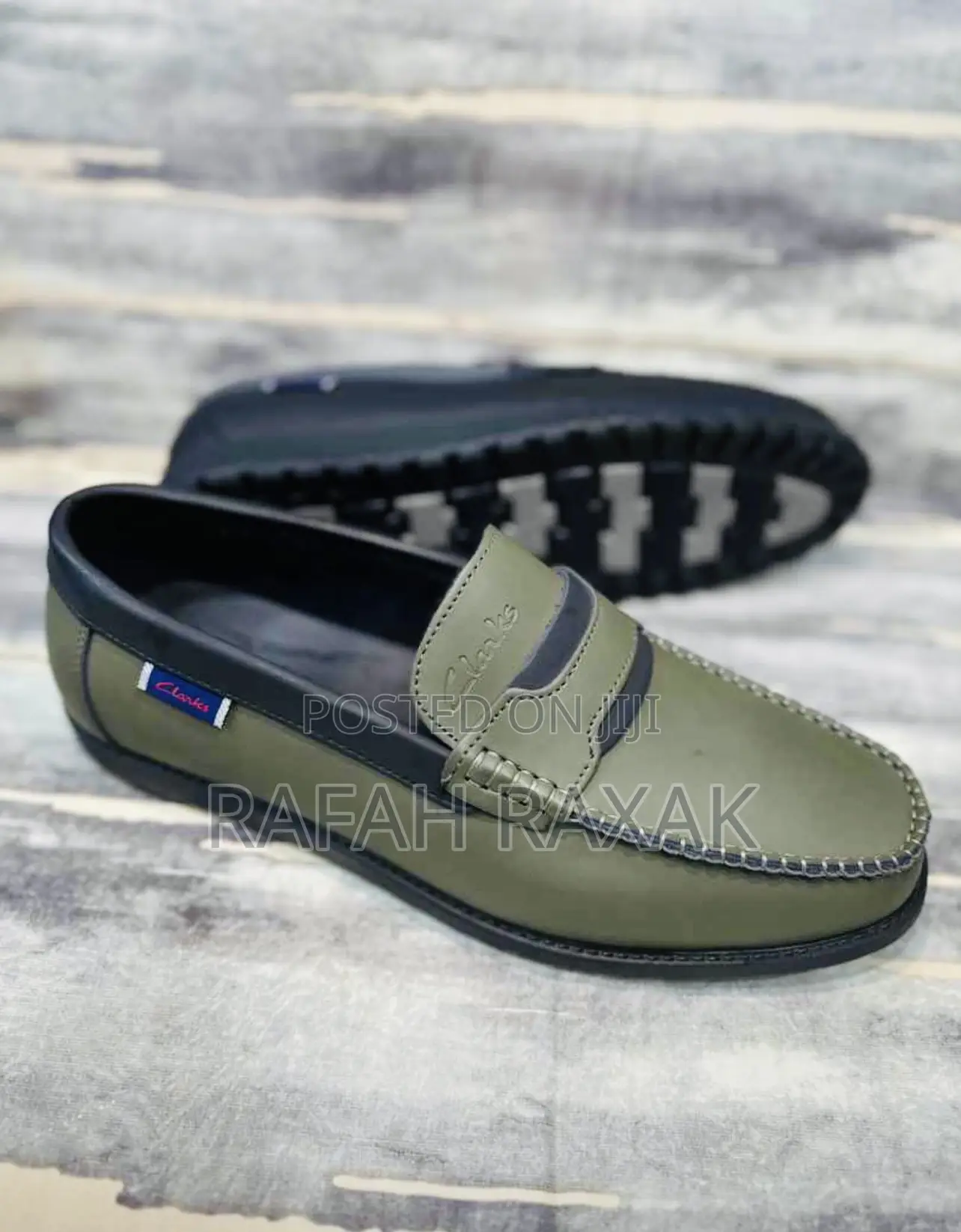 Original Army Green Clarks Casual Flat Sole Moccasins