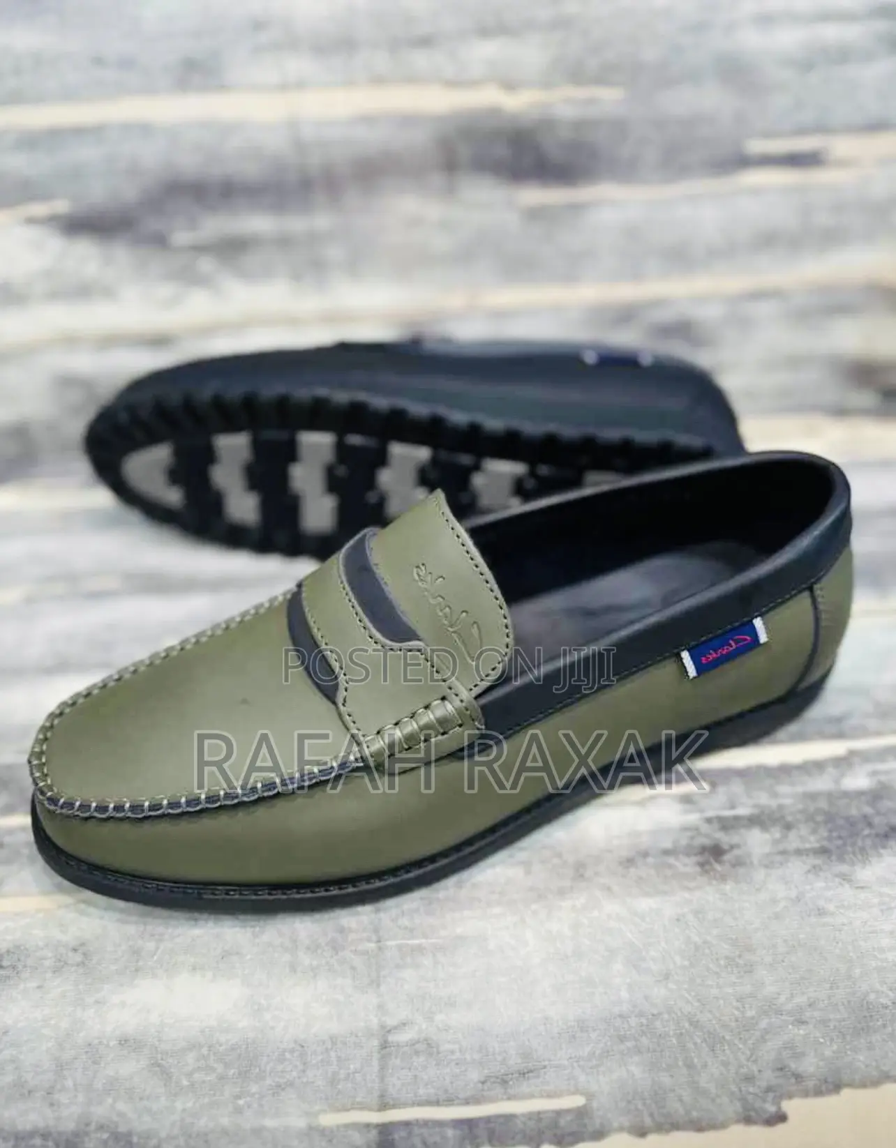 Original Army Green Clarks Casual Flat Sole Moccasins