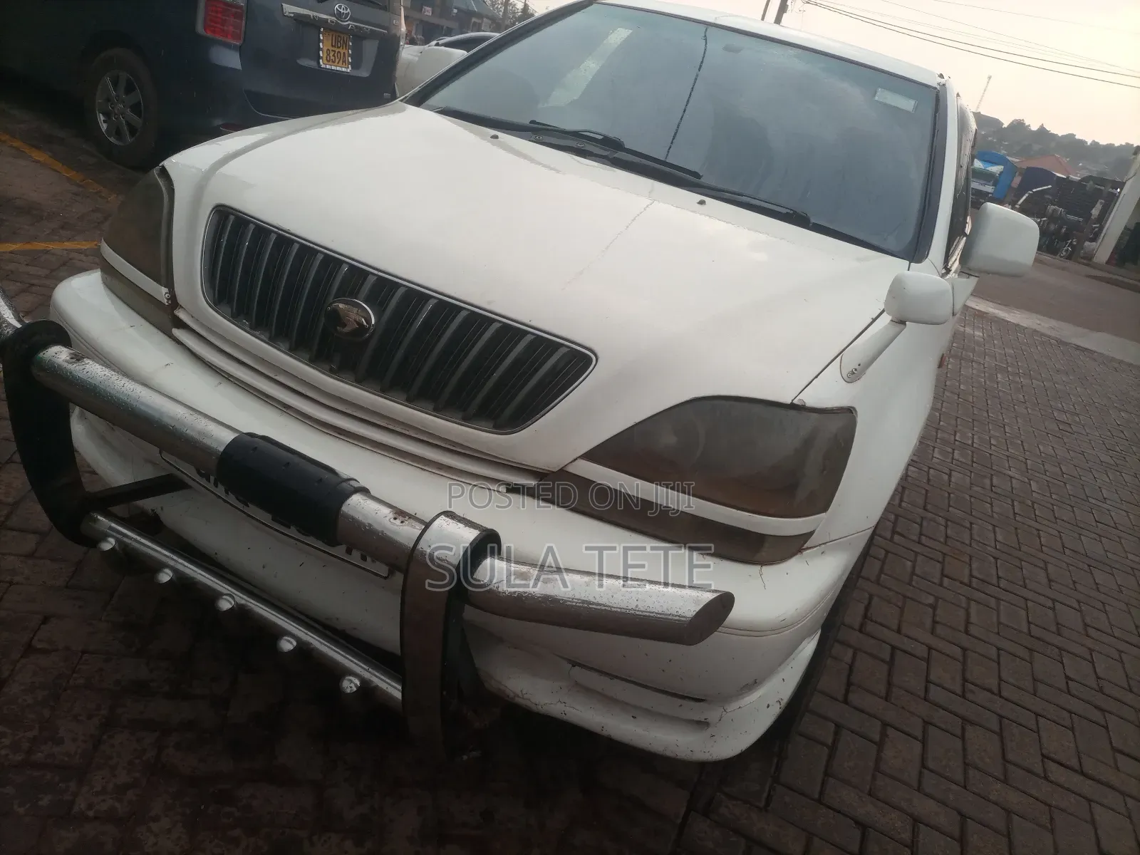 Toyota Harrier 3.0 V6 1999 White