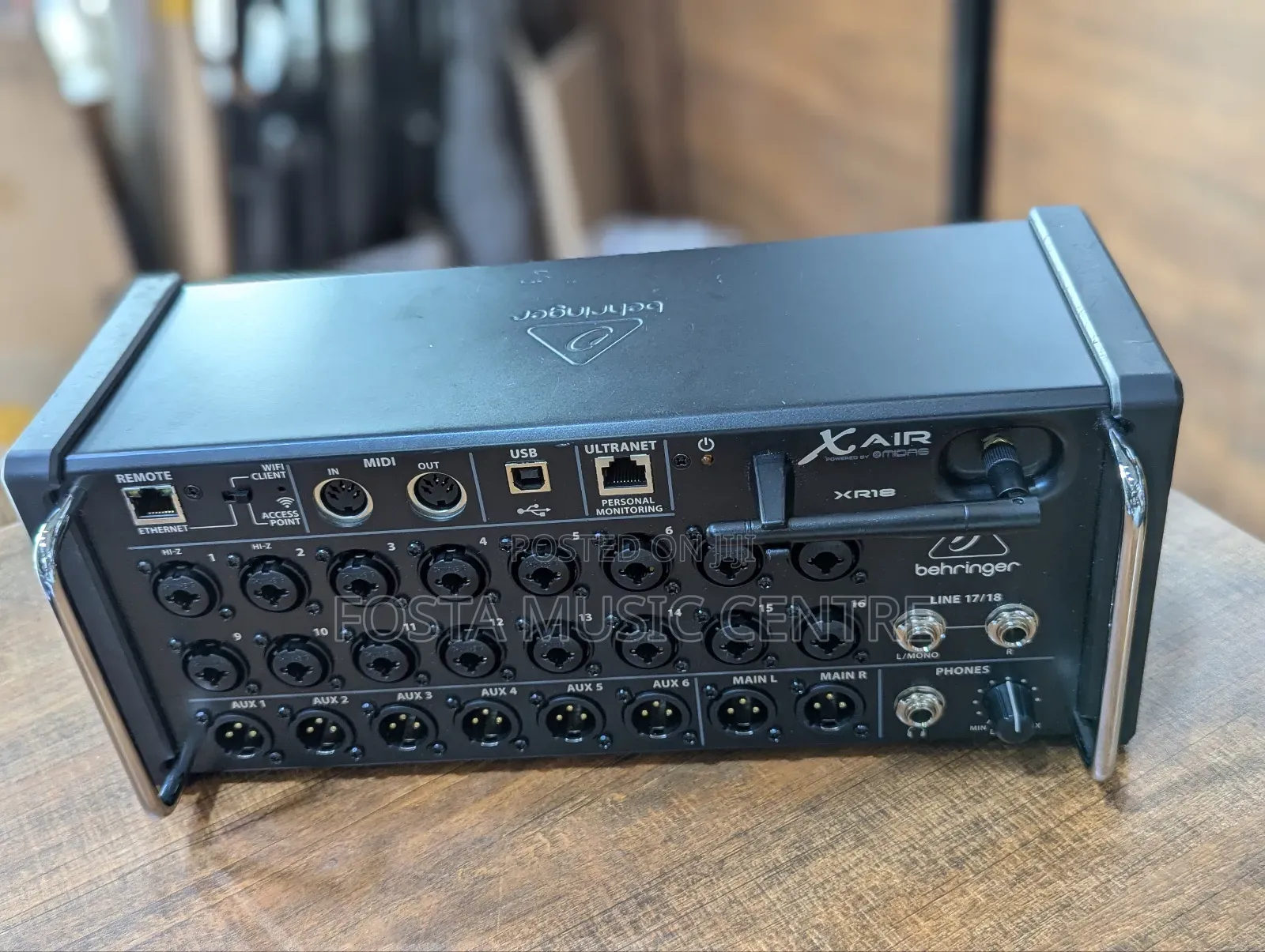 Behringer X Air Xr18 Rack Digital Mixer