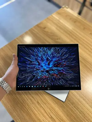 Laptop HP Elite X2 1012 G2 8GB Intel Core I5 SSD 256GB