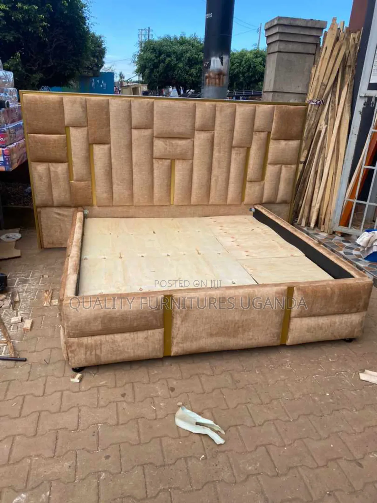 5x6 Upholstery Fabric Bed on Order