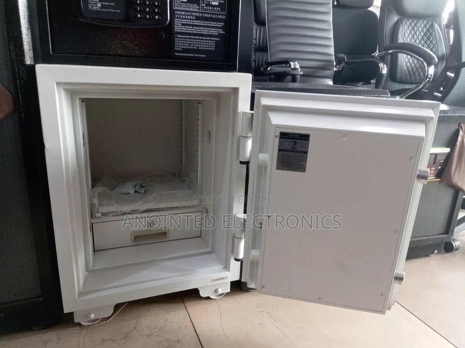 Original Cash Safe With Tow Keys