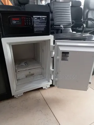 Original Cash Safe With Tow Keys