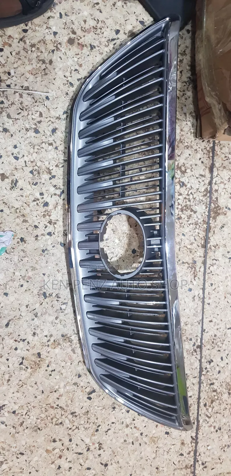 Grill for Harrier Kawundo 2006