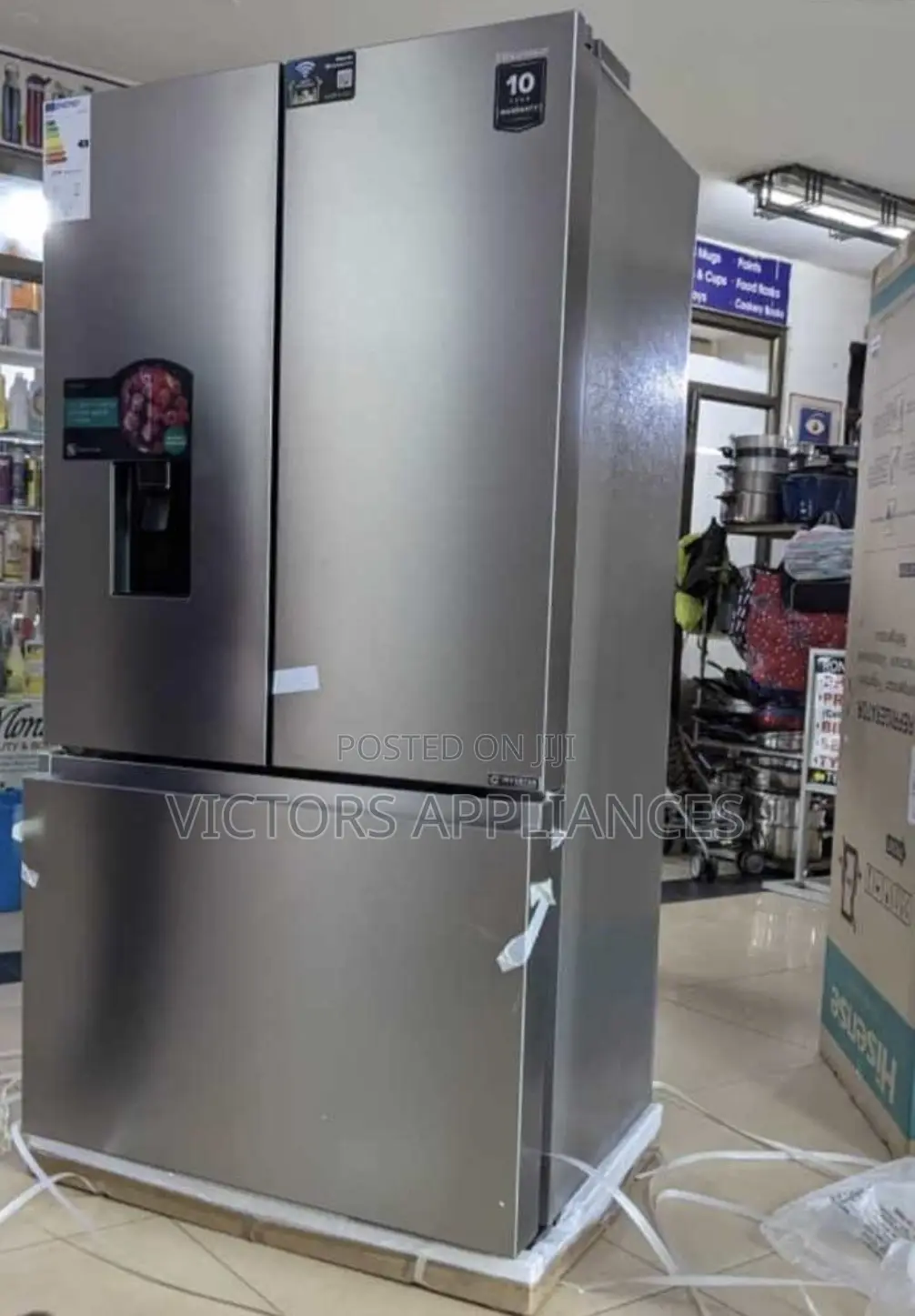 Hisense 820L French Door Fridge With Water Dispenser