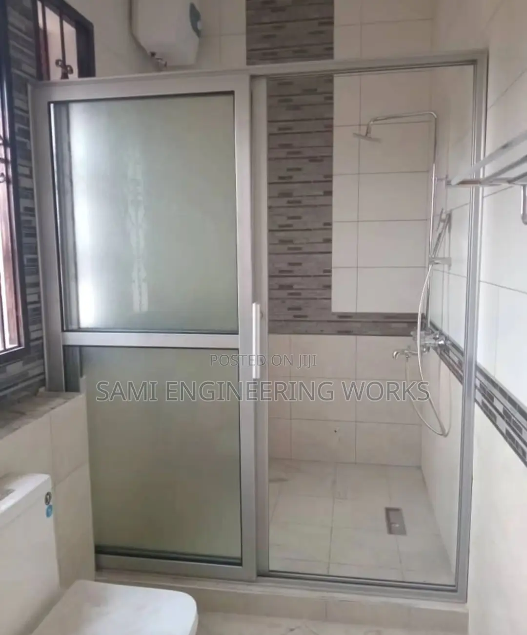Slidding Shower Divider Aluminum