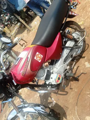 Bajaj Boxer 100 2023 Red