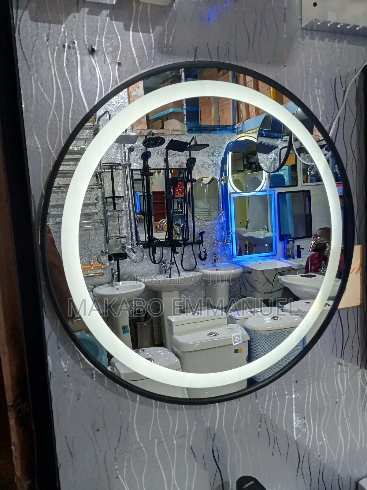 Black Light Mirror