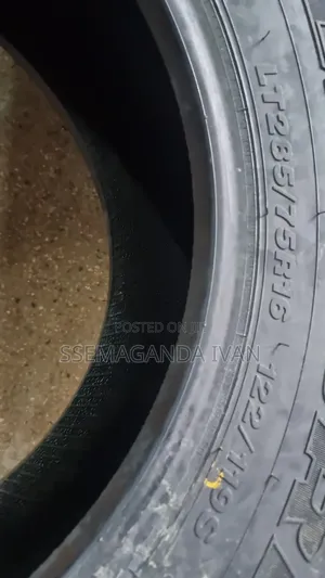 285/75r16 Adventure a/T