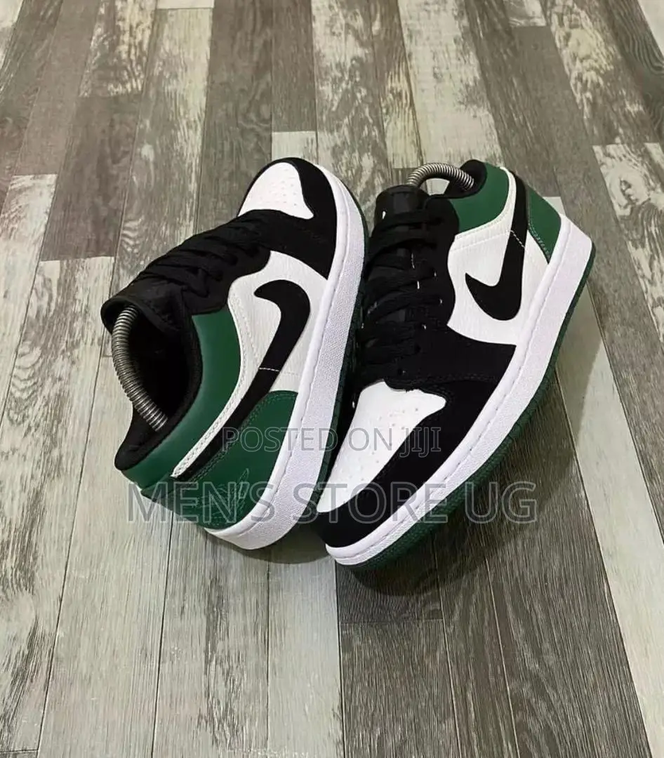 Air Jordan 1 Low Green White And Black