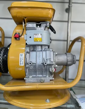 Concrete Vibrator With a Pocker