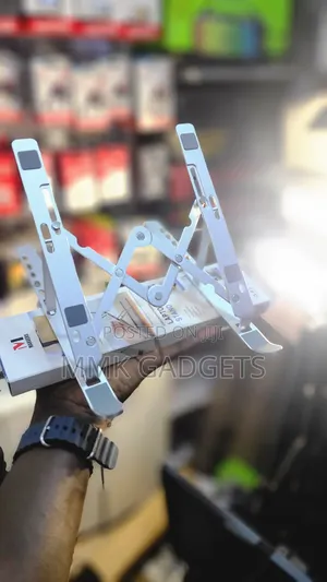 Marvers Laptop Stand