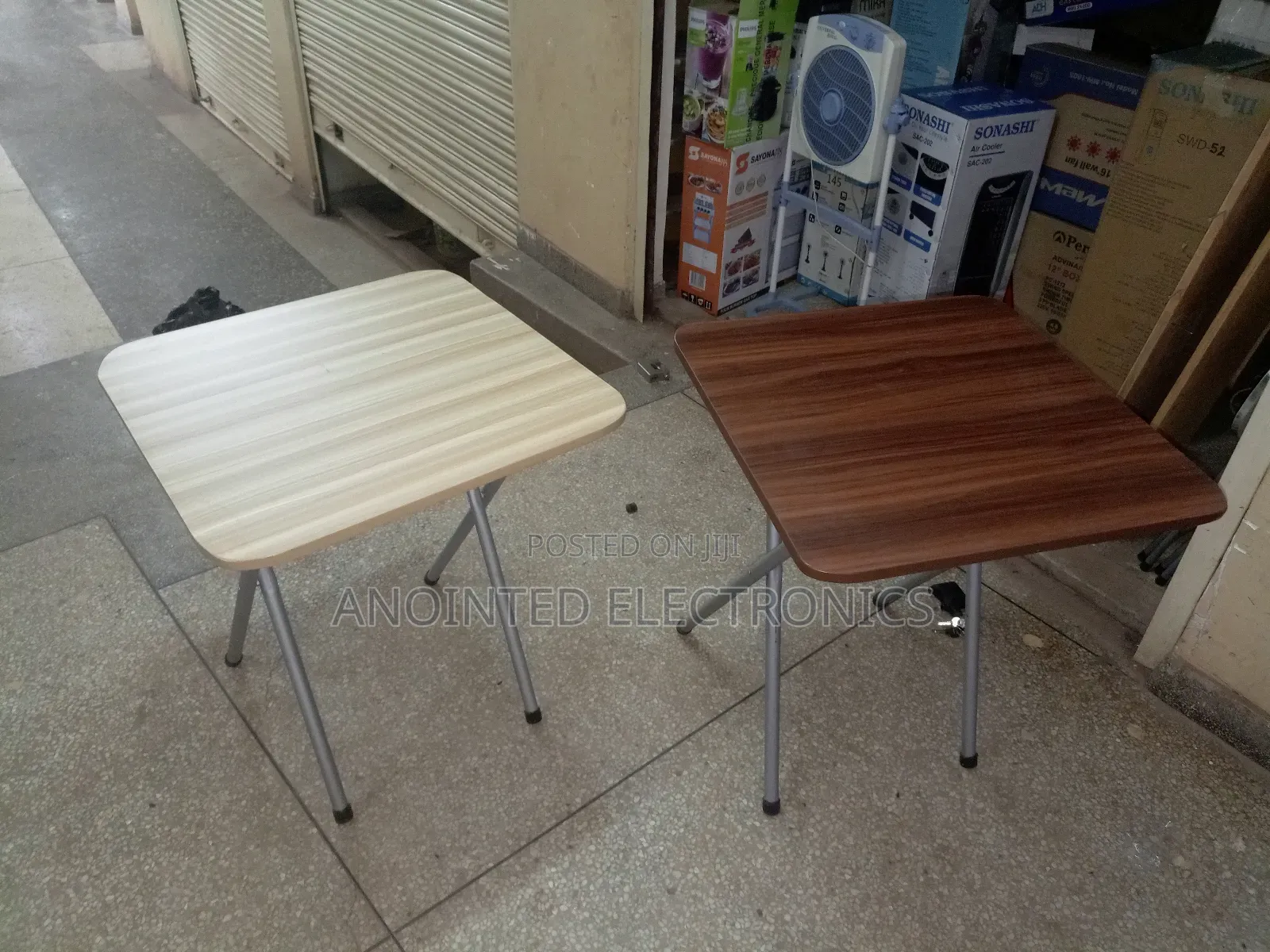 Foldable Reading Table