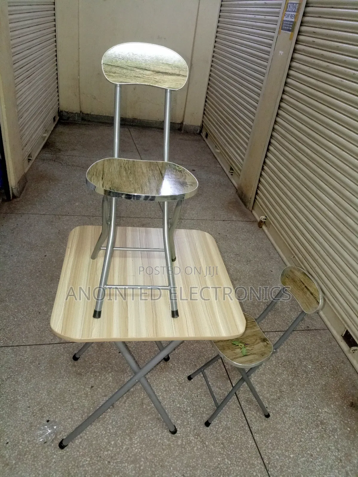 Foldable Reading Table With Two Chair