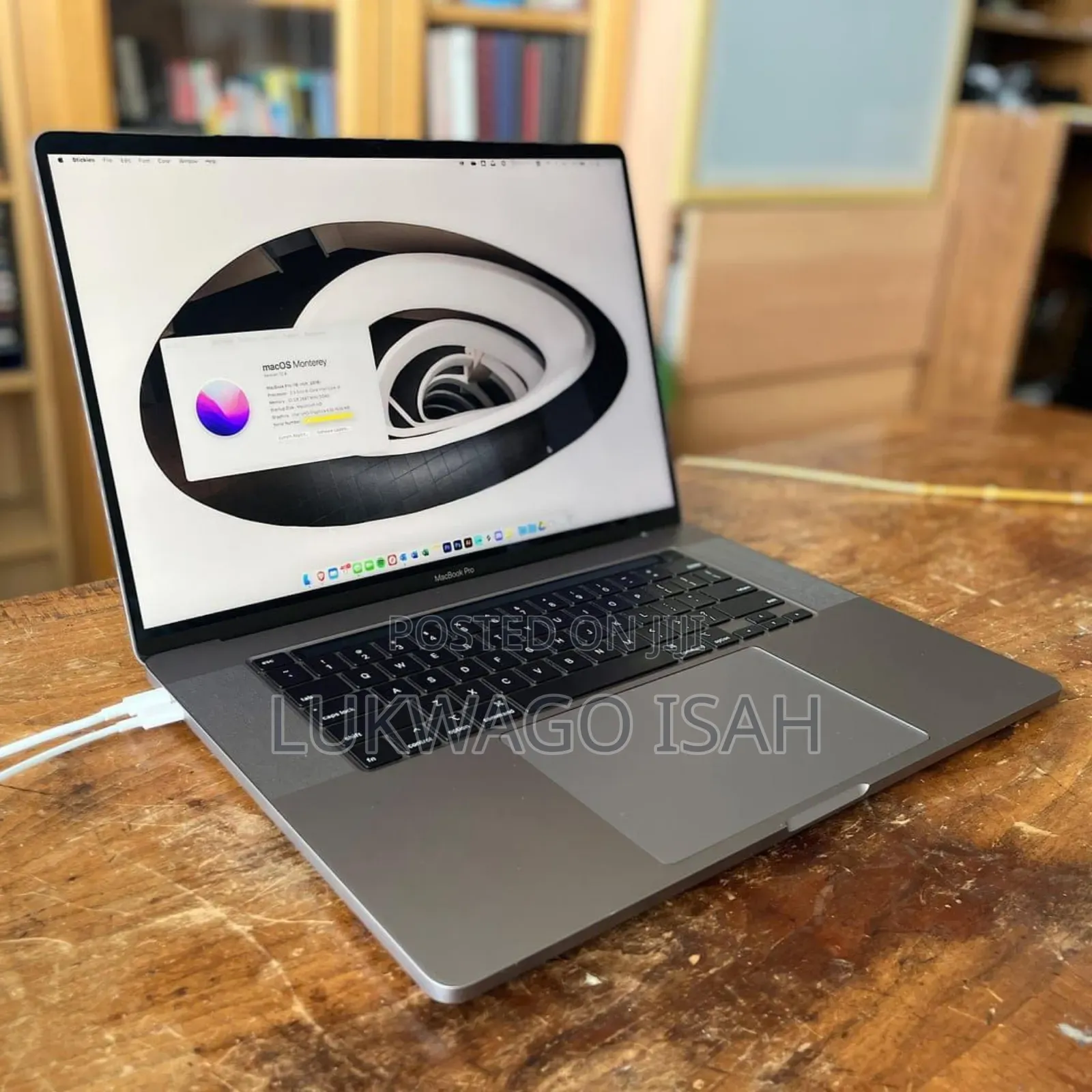 Laptop Apple MacBook Pro 2019 16GB Intel Core i7 SSD 512GB
